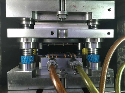 一种链条齿轮精密传动模具结构的制作方法(图1)