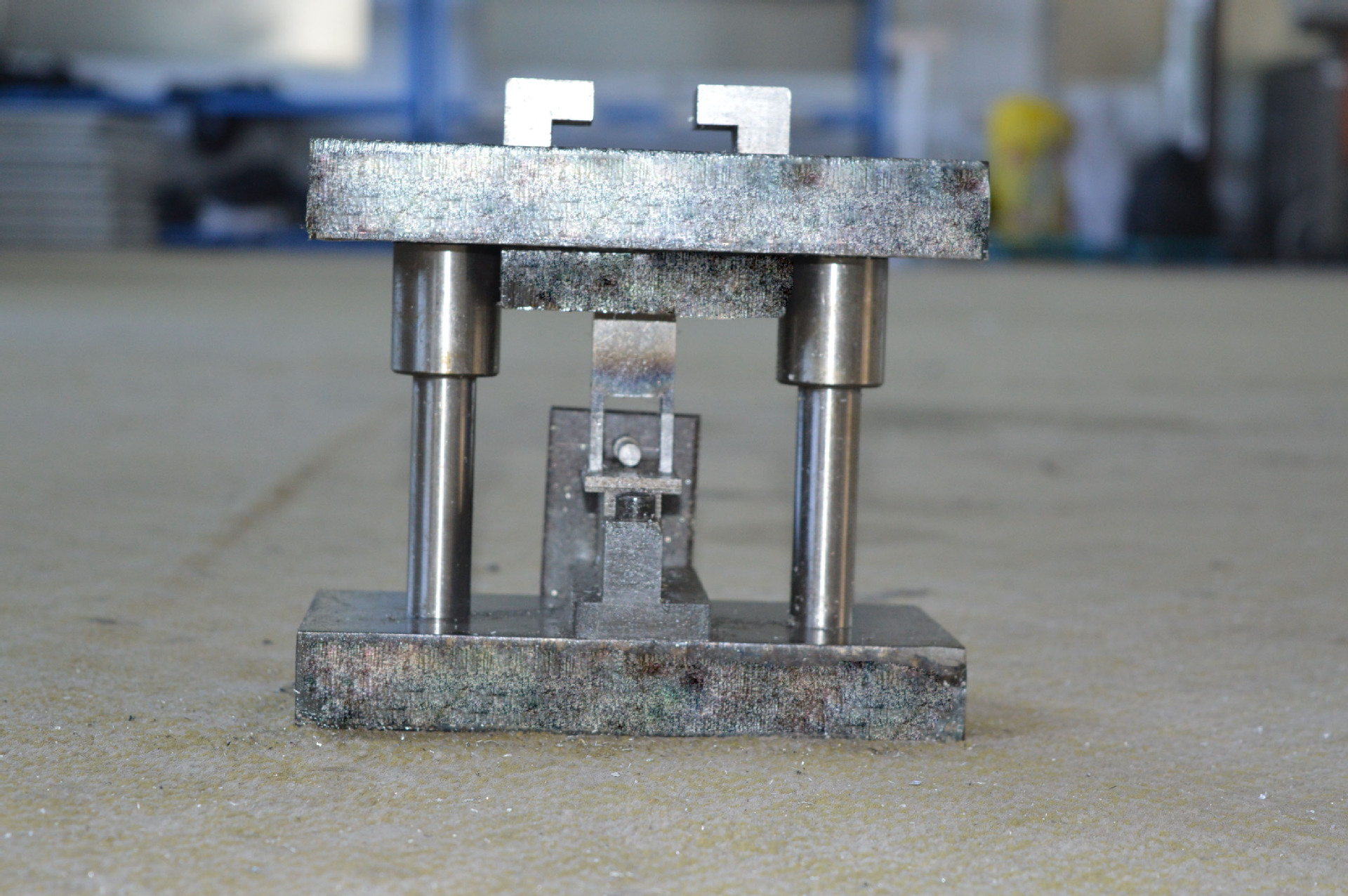 高速精密冲压技术现状及模具发展趋势(图1)