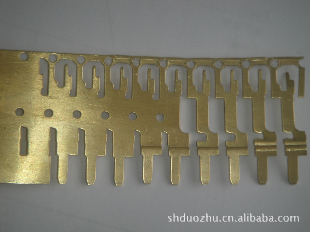 精密注塑模具生产项目(图1)