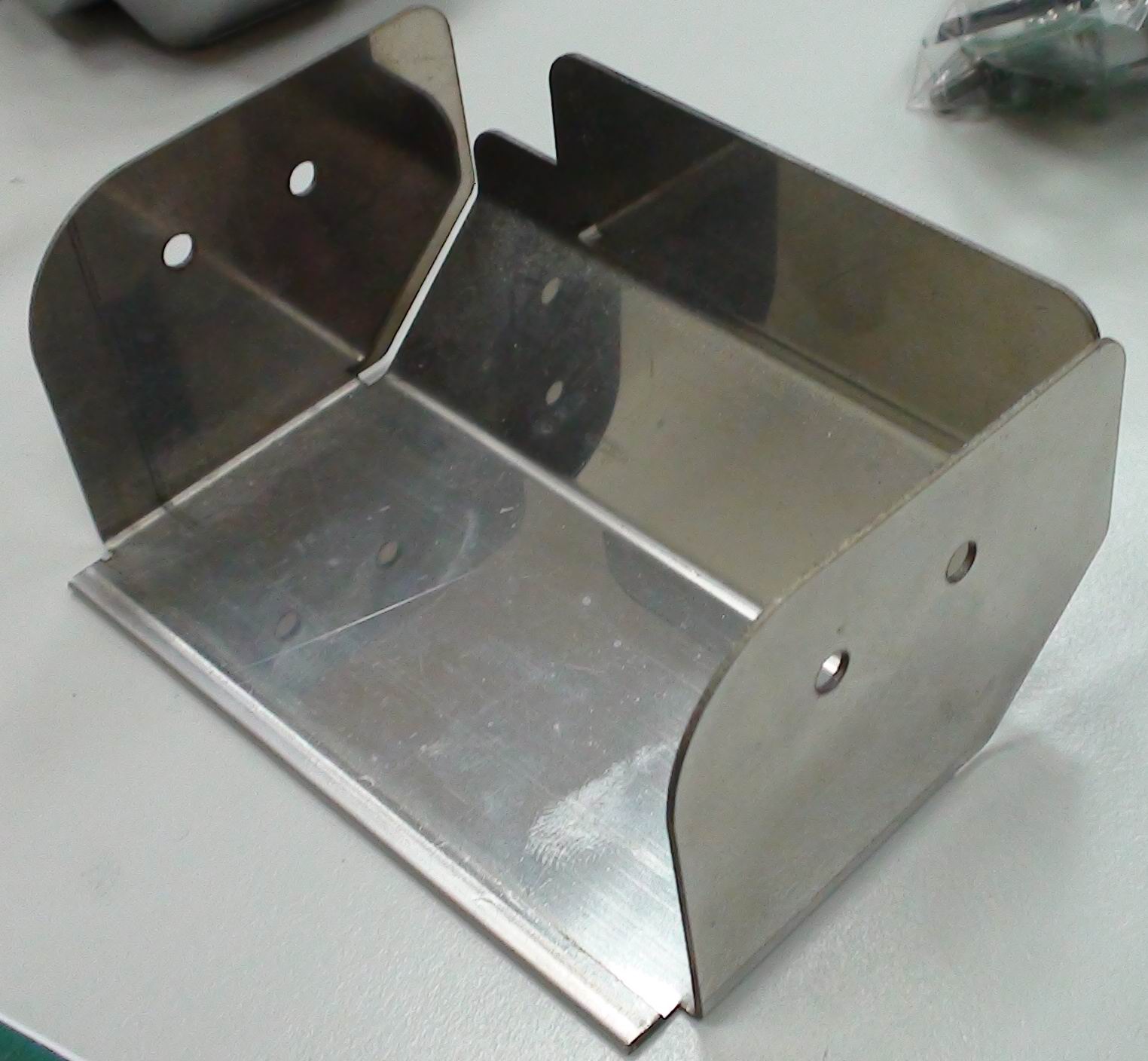 精密冲压模具厂(图1)